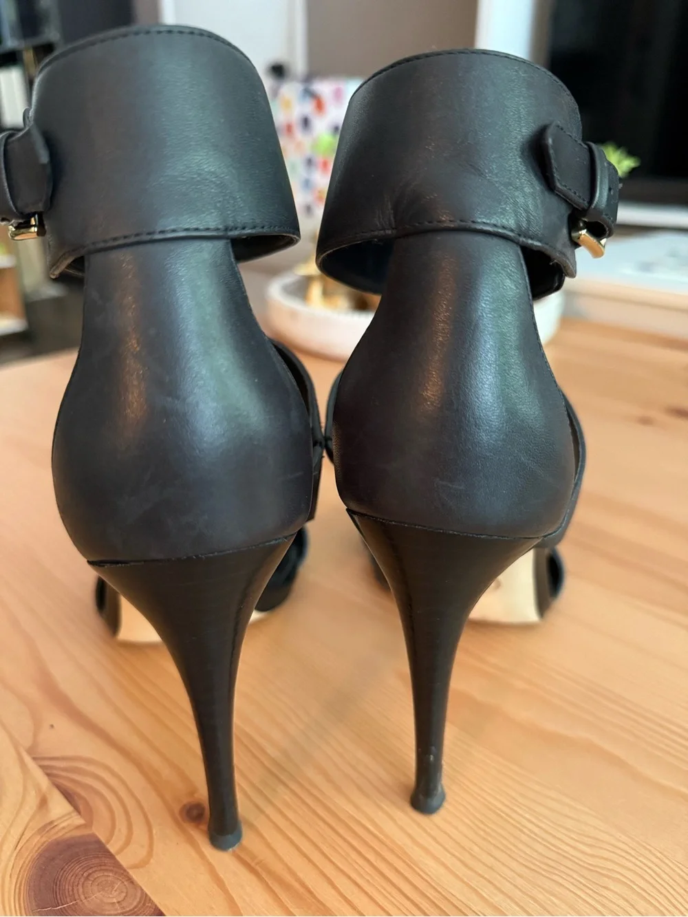 Michael Kors heeled sandals sz 7.5